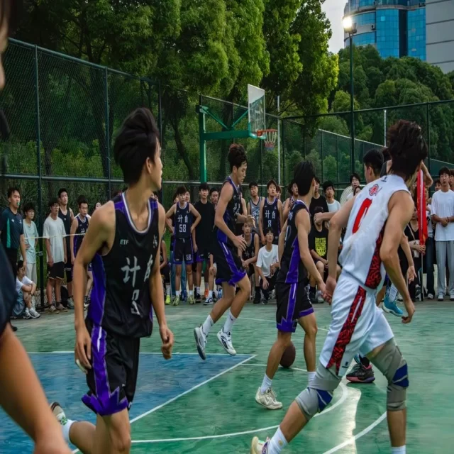 田径接力阵容分析与年轻化的深度探索